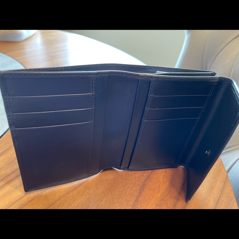 Authentic Coach Wallet - Picture 5 of 6